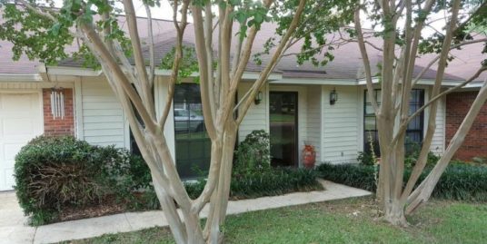 201 GREENBRIAR ST, Starkville, MS 39759