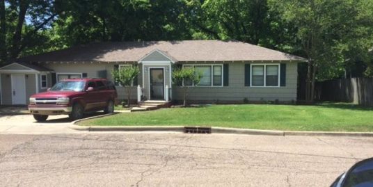 204 A&B Hillside, Starkville, MS 39759