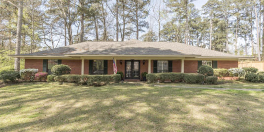 1105 Yorkshire Rd, Starkville, MS 39759