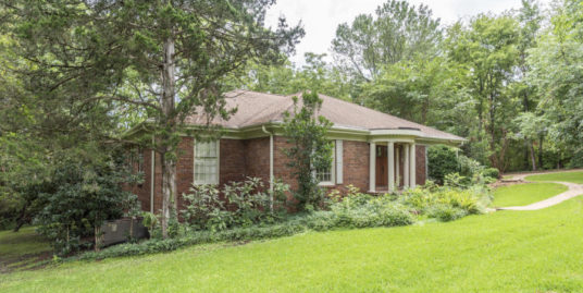 381 Ridgecrest Dr, Starkville, MS 39759