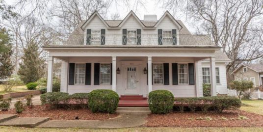 304 Greensboro St, Starkville, MS 39759