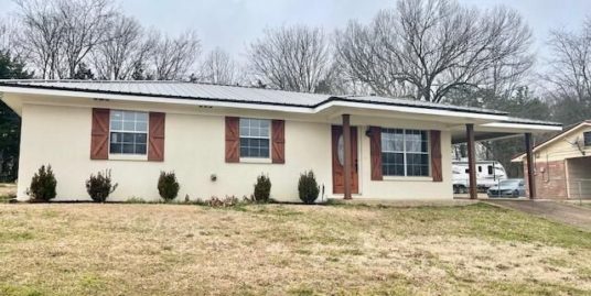 203 Highland Ave, Starkville, MS 39759