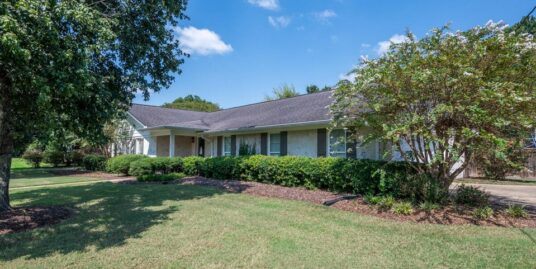 105 S Primrose Ln, Starkville, MS 39759